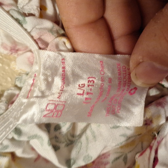 Floral blouse - Picture 3 of 3